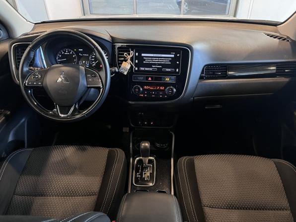 Mitsubishi Outlander III Рестайлинг 3 с пробегом 2019 года, цена 2 499 000 рублей, 67624 км, внедорожник, Автокод Объявления