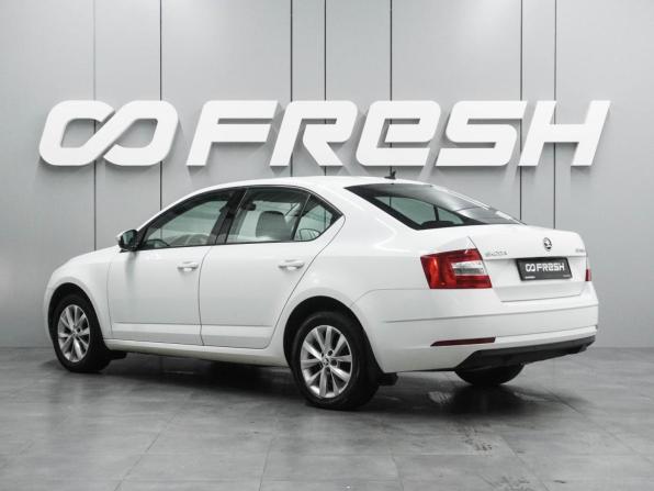 Skoda Octavia III (A7) Рестайлинг с пробегом 2019 года, цена 1 499 000 рублей, 197964 км, лифтбек, Автокод Объявления