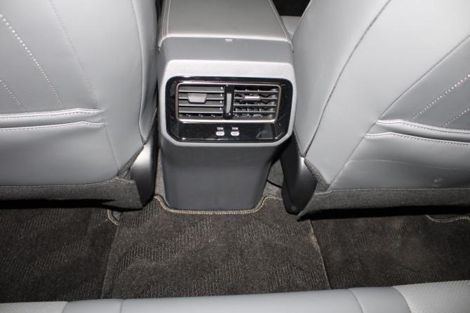 Toyota RAV4 VI (XA60) с пробегом 2026 года, цена 4 550 000 рублей, 25 км, внедорожник, Автокод Объявления