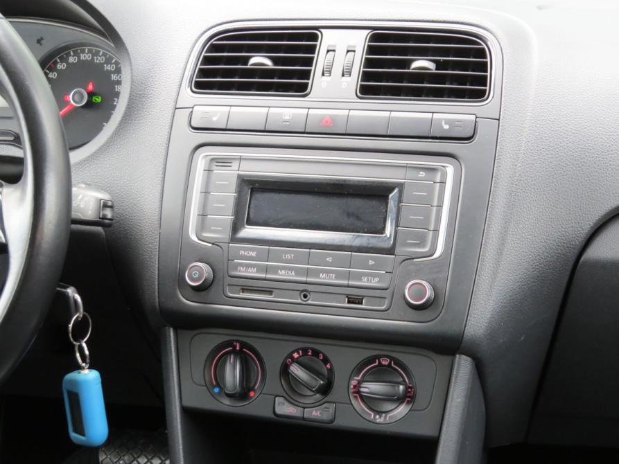 Volkswagen Polo V Рестайлинг Екатеринбург  - изображение 14