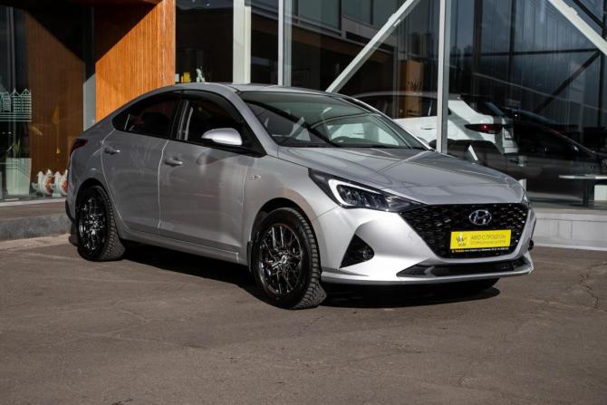 Hyundai Solaris II Рестайлинг с пробегом 2020 года, цена 1 559 000 рублей, 46000 км, седан, Автокод Объявления