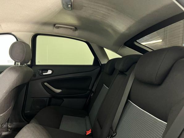 Ford Mondeo IV с пробегом 2010 года, цена 550 000 рублей, 200000 км, лифтбек, Автокод Объявления