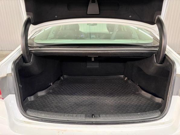 Hyundai Genesis II с пробегом 2014 года, цена 1 747 000 рублей, 200382 км, седан, Автокод Объявления
