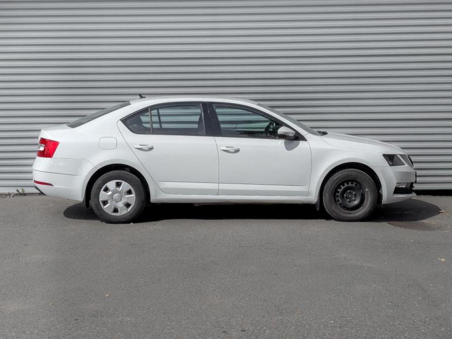 Skoda Octavia III (A7) Рестайлинг Москва  - изображение 4