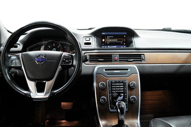 Volvo XC70 II Рестайлинг с пробегом 2014 года, цена 2 147 000 рублей, 131000 км, универсал, Автокод Объявления