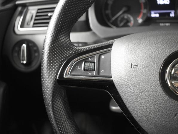 Skoda Rapid I Рестайлинг с пробегом 2019 года, цена 1 563 200 рублей, 69168 км, седан, Автокод Объявления