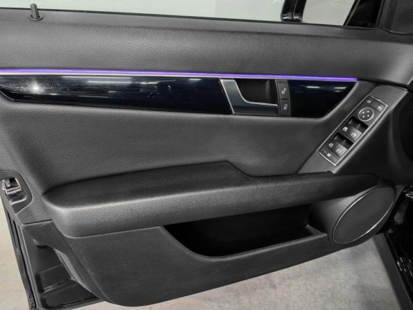 Mercedes-Benz C-Класс III (W204) Рестайлинг с пробегом 2011 года, цена 1 799 000 рублей, 190451 км, седан, Автокод Объявления