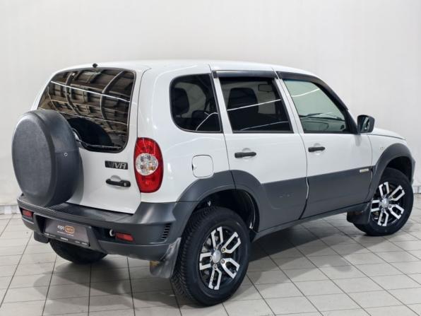 Chevrolet Niva I Рестайлинг с пробегом 2017 года, цена 802 000 рублей, 92687 км, внедорожник, Автокод Объявления