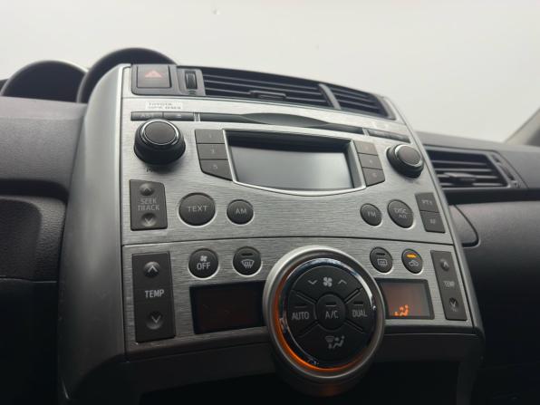 Toyota Verso I с пробегом 2010 года, цена 1 069 000 рублей, 149600 км, компактвэн, Автокод Объявления