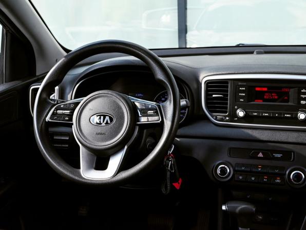 Kia Sportage IV Рестайлинг с пробегом 2018 года, цена 2 029 000 рублей, 135809 км, внедорожник, Автокод Объявления