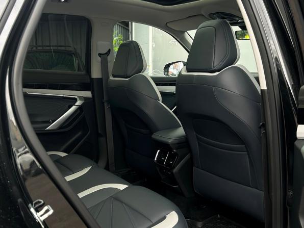 Geely Atlas II с пробегом 2024 года, цена 2 598 400 рублей, 46885 км, внедорожник, Автокод Объявления