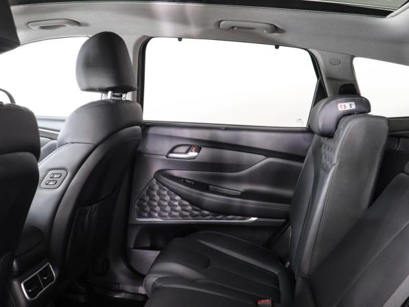 Hyundai Santa Fe IV Рестайлинг с пробегом 2023 года, цена 4 247 000 рублей, 73245 км, внедорожник, Автокод Объявления