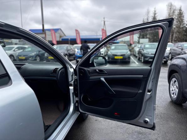 Skoda Octavia II (A5) Рестайлинг с пробегом 2013 года, цена 690 000 рублей, 257530 км, лифтбек, Автокод Объявления