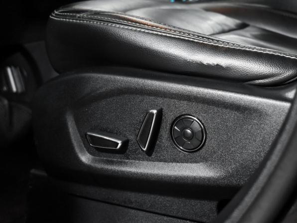 Ford Explorer V Рестайлинг 2 с пробегом 2018 года, цена 2 490 000 рублей, 140000 км, внедорожник, Автокод Объявления