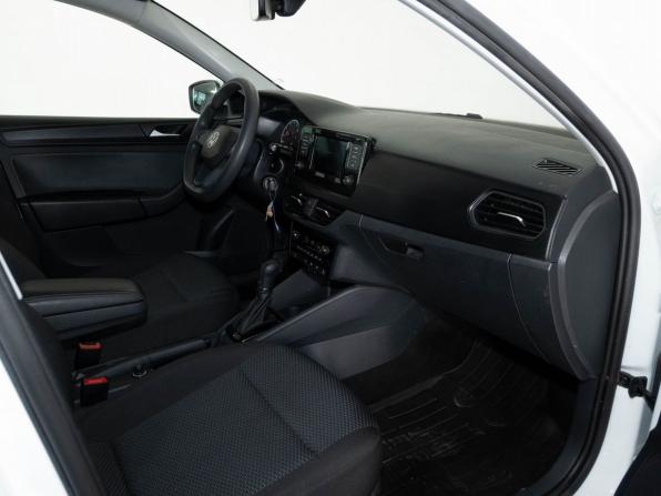 Volkswagen Polo VI с пробегом 2022 года, цена 1 870 000 рублей, 70496 км, лифтбек, Автокод Объявления