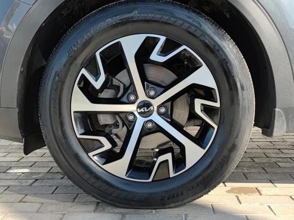 Kia Sportage V с пробегом 2022 года, цена 3 250 000 рублей, 133000 км, внедорожник, Автокод Объявления