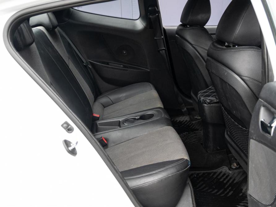 Hyundai Veloster I Краснодар  - изображение 7