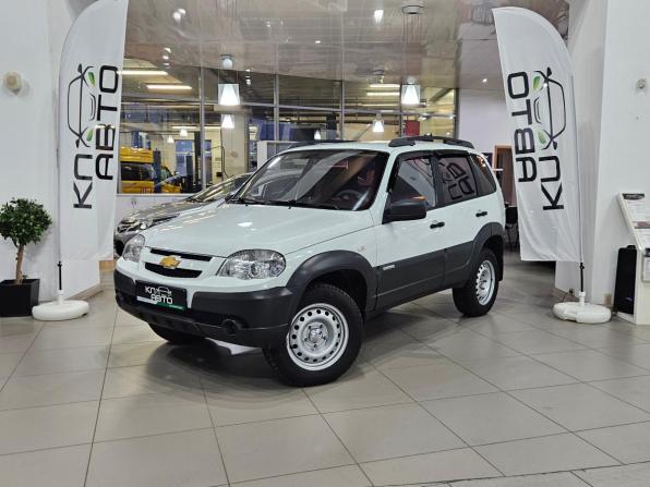 Chevrolet Niva I Рестайлинг с пробегом 2015 года, цена 739 000 рублей, 116435 км, внедорожник, Автокод Объявления