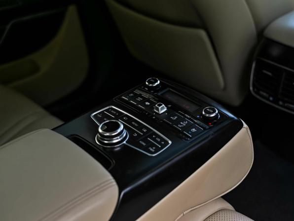 Kia Quoris I с пробегом 2013 года, цена 1 279 000 рублей, 180006 км, седан, Автокод Объявления
