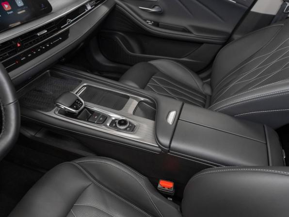 Chery Arrizo 8 с пробегом 2023 года, цена 2 150 000 рублей, 24741 км, седан, Автокод Объявления