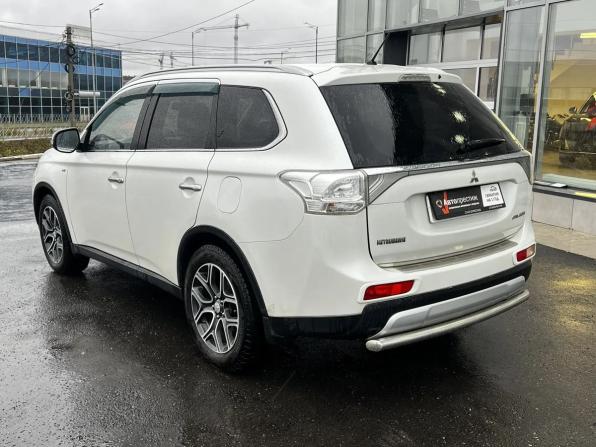 Mitsubishi Outlander III с пробегом 2014 года, цена 1 645 000 рублей, 313000 км, внедорожник, Автокод Объявления