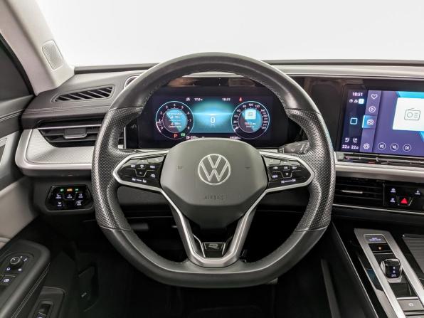 Volkswagen Tavendor I с пробегом 2023 года, цена 4 655 000 рублей, 59580 км, внедорожник, Автокод Объявления