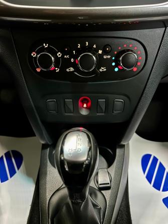 Renault Sandero II Рестайлинг с пробегом 2020 года, цена 1 340 000 рублей, 74271 км, хэтчбек, Автокод Объявления