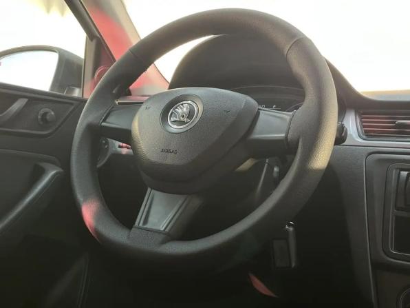 Skoda Rapid I с пробегом 2015 года, цена 1 228 000 рублей, 150000 км, лифтбек, Автокод Объявления