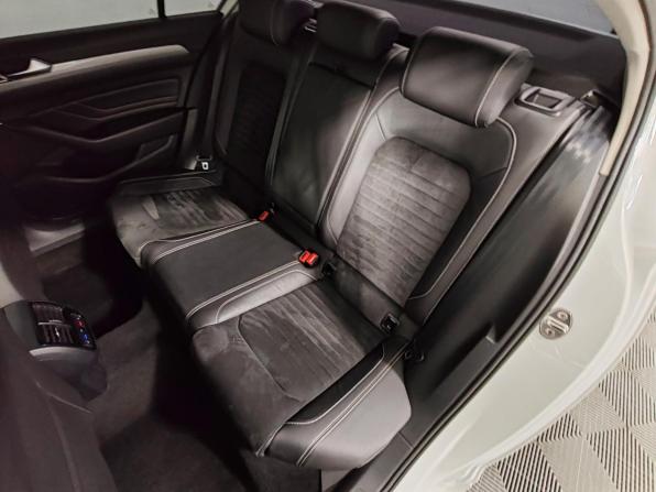 Volkswagen Passat B8 Рестайлинг с пробегом 2020 года, цена 2 175 000 рублей, 102917 км, седан, Автокод Объявления