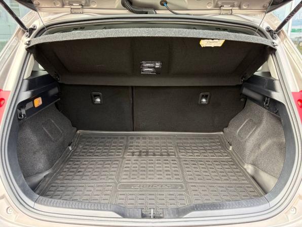 Toyota Auris II с пробегом 2013 года, цена 1 295 000 рублей, 90000 км, хэтчбек, Автокод Объявления