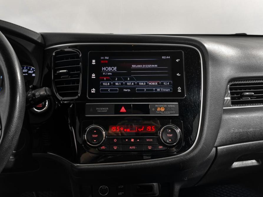 Mitsubishi Outlander III Рестайлинг 3 Санкт-Петербург  - изображение 17