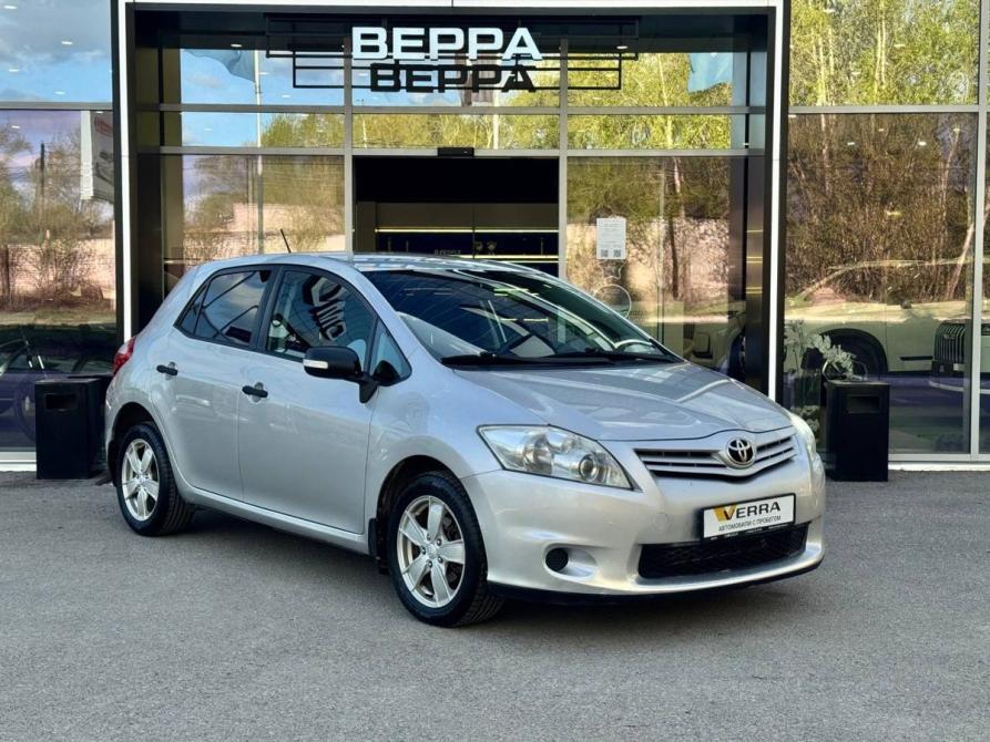 Toyota Auris I Рестайлинг Пермь  - изображение 2