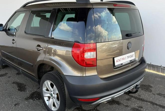 Skoda Yeti I с пробегом 2012 года, цена 695 000 рублей, 96401 км, внедорожник, Автокод Объявления