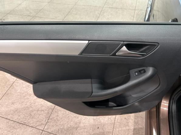 Volkswagen Jetta VI с пробегом 2011 года, цена 769 000 рублей, 202438 км, седан, Автокод Объявления