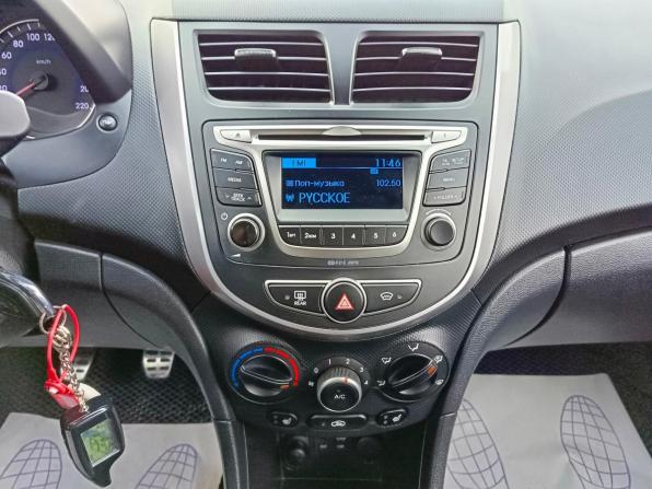Hyundai Solaris I Рестайлинг с пробегом 2016 года, цена 924 995 рублей, 157163 км, седан, Автокод Объявления