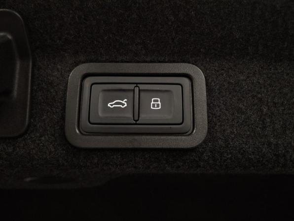 Audi A6 V (C8) с пробегом 2020 года, цена 4 750 000 рублей, 57342 км, седан, Автокод Объявления