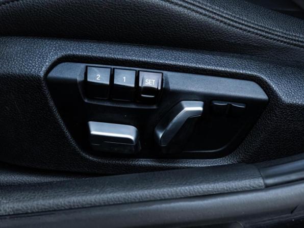 BMW 3 серии VI (F3x) Рестайлинг с пробегом 2016 года, цена 2 120 000 рублей, 160882 км, седан, Автокод Объявления