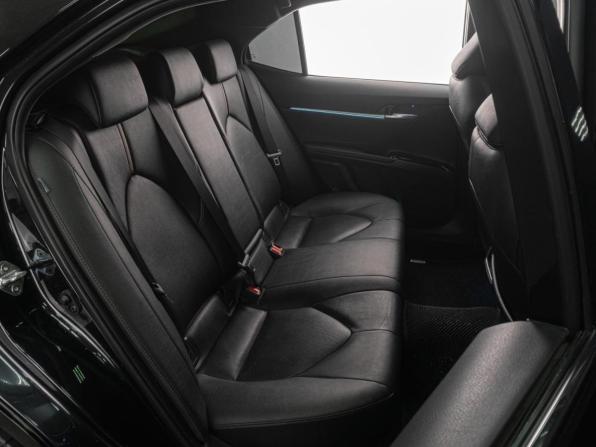 Toyota Camry VIII (XV70) Рестайлинг с пробегом 2023 года, цена 3 549 000 рублей, 32933 км, седан, Автокод Объявления