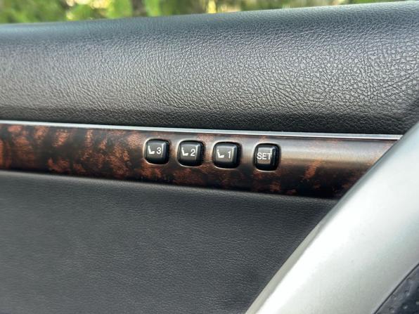 Toyota Land Cruiser 200 Series Рестайлинг 1 с пробегом 2013 года, цена 3 719 000 рублей, 209756 км, внедорожник, Автокод Объявления