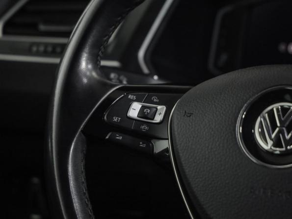 Volkswagen Tiguan II с пробегом 2020 года, цена 2 099 000 рублей, 171830 км, внедорожник, Автокод Объявления