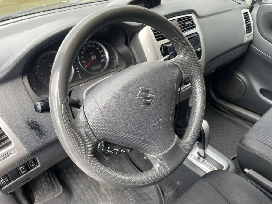 Suzuki Liana I Москва  - изображение 14