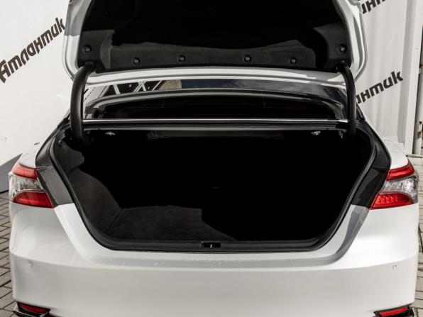 Toyota Camry VIII (XV70) Рестайлинг с пробегом 2022 года, цена 3 950 000 рублей, 42700 км, седан, Автокод Объявления
