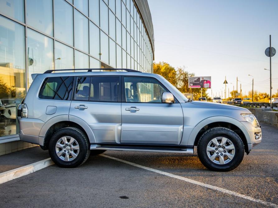 Mitsubishi Pajero IV Рестайлинг 2 Волгоград  - изображение 8