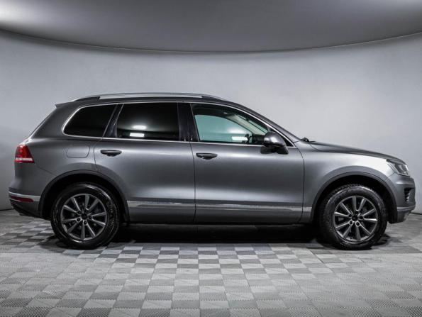 Volkswagen Touareg II Рестайлинг с пробегом 2015 года, цена 2 600 000 рублей, 129206 км, внедорожник, Автокод Объявления