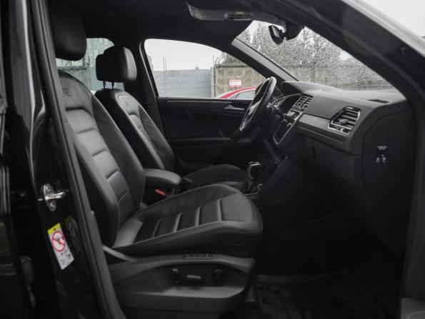 Volkswagen Tiguan II Рестайлинг с пробегом 2021 года, цена 3 549 000 рублей, 122615 км, внедорожник, Автокод Объявления