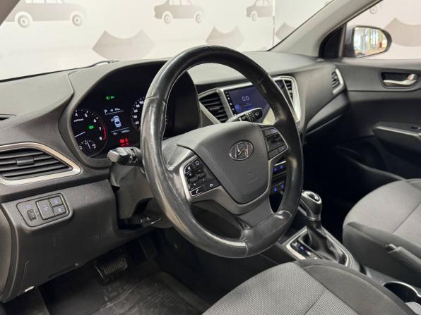 Hyundai Solaris II с пробегом 2018 года, цена 1 459 000 рублей, 64613 км, седан, Автокод Объявления