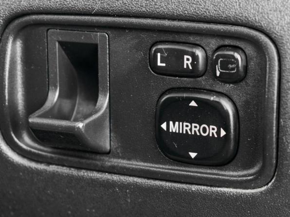 Toyota FunCargo с пробегом 2004 года, цена 395 000 рублей, 193609 км, минивэн, Автокод Объявления