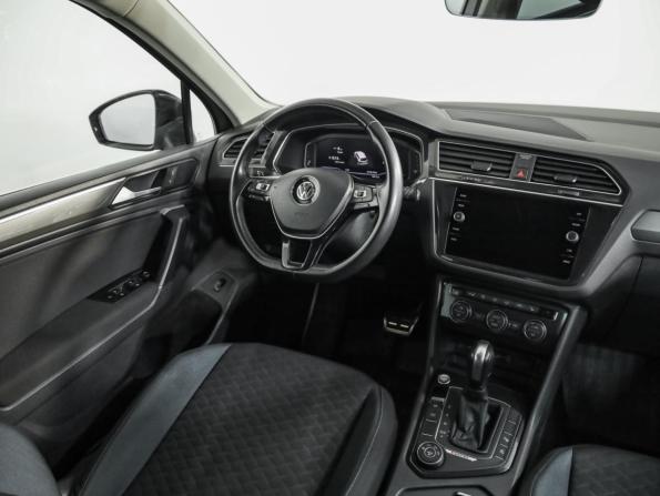 Volkswagen Tiguan II с пробегом 2019 года, цена 2 749 000 рублей, 97930 км, внедорожник, Автокод Объявления
