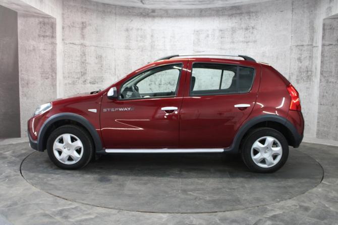 Renault Sandero I с пробегом 2012 года, цена 825 000 рублей, 103872 км, хэтчбек, Автокод Объявления