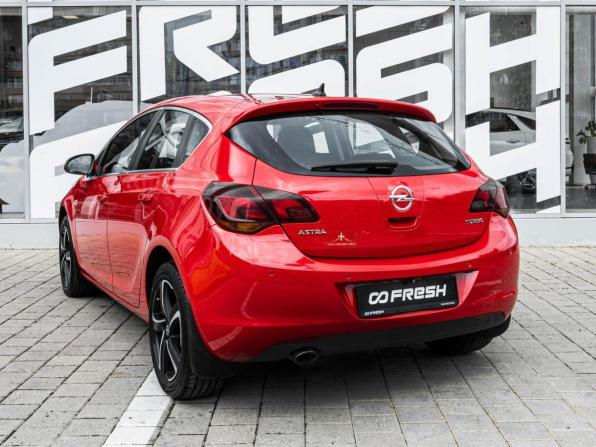Opel Astra J с пробегом 2010 года, цена 798 700 рублей, 133340 км, хэтчбек, Автокод Объявления